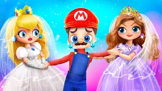 Sofia the First vs Peach: Princess Battle / 30 DIYs for LOL Surprise