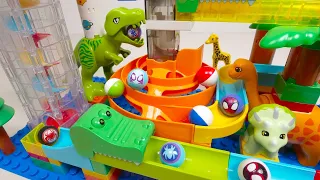 Satisfying Marble Run ASMR ☆ Building Blocks Spiral slope and dinosaurs course