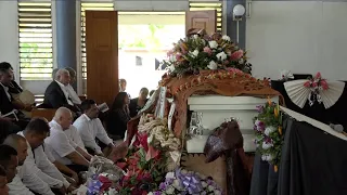 Fijian Prime Minister leads a Government delegation i-reguregu to the late Vunivalu of Rewa