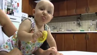 Прикольная подборка   дети едят лимон   Babies eating lemon 2015 0007