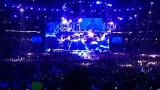 Wrestlemania 27 - undertaker entrance live