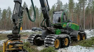 Talviset maisemat. kaipaanko PONSSESTA mitään. John Deere 1170G H423