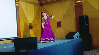 Tauba Kaise Hai Nadan Ghunghroo/ Dance Cover By Molly Mukherjee