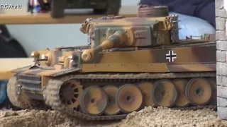 3 Tanks Tiger I RC Panzer ♦ Treffpunkt Modellbau Paaren im Glien 2016 Modellbaumesse