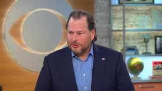 Salesforce CEO Marc Benioff calls for national privacy law