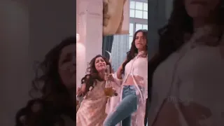 nashe se chad gayi 😝💕 #nashesichadhgayi #divyadrishti #sanasayyad #nyrabanerjee