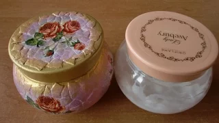 Decorate an egg cracelures and decoupage plastic jar - do box .