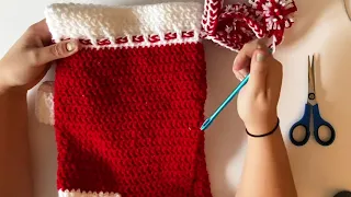 How to Crochet a Christmas stocking!