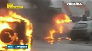 У Північній столиці Росії невідомі з автоматів розстріляли поліцейський автомобіль