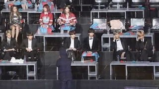 190105 방탄소년단 (BTS) 마마무 너나해 무대 Reaction [제이홉,지민,정국,뷔,진,슈가]  직캠 Fancam (골든디스크 어워즈) by Mera