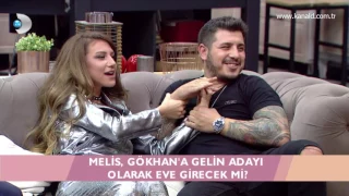 Kısmetse Olur - Melis'in eve sürpriz ziyareti olay yaratıyor!