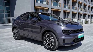 Новый гибридный кроссовер Lynk & Co 05 EM P 2023.