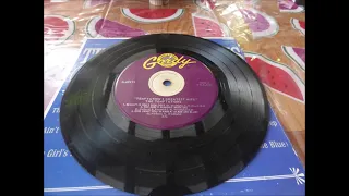 THE TEMPTATIONS       THE GIRL S  ALRIGHT WITH ME           LABEL GORDY  EP