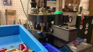 Dillon 1050 with Ammobot auto drive loading .40 S&W at almost 3k/hr