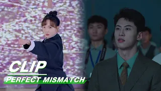 Shi Huahua Performs on Stage | Perfect Mismatch EP01 | 骑着鱼的猫 | iQIYI