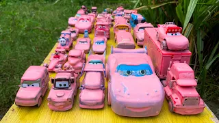 Clean up muddy minicars & disney car convoys🏎🚗🚚! Play in the garden