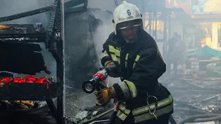 Пожар на Шевченковском рынке в Севастополе ликвидирован силами МЧС России
