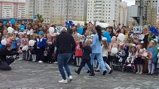 Историческое видео. Первый звонок в новой школе в Барановичах