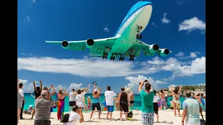 I plane spotted at St Maarten!