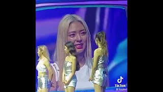 itzy crying moment that made you cry too #midzy #itzy