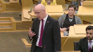 First Minister's Questions - 10 November 2022