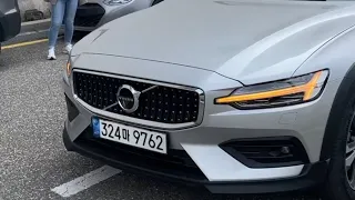 Volvo V60 Cross Country перед отправкой из Южной Кореи