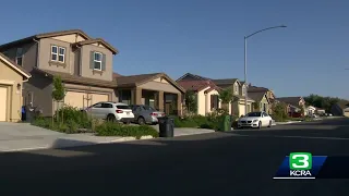 Man arrested after 2 women found dead in Tracy home, police say