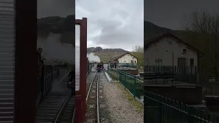 Such a beautiful steam train station in lake district, UK 🇬🇧 #youtubeshorts #travelvideo #nature