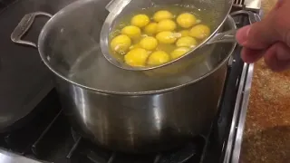 How to Poach 30 Eggs at Once