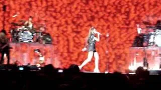 beyoncé - if i were a boy / you oughta know (live in budapest)