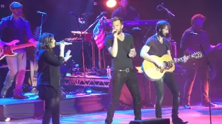 Lady Antebellum- "Islands In The Stream". Live at C2C 2015, London UK.