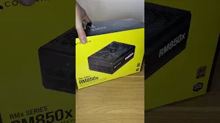 UnboxinGO - CORSAIR RM850x