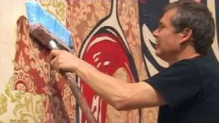 Shepard Fairey Creates Mural on Houston street