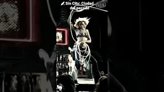 Sin City: Ciudad del pecado, baile Jessica Alba