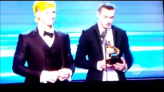 Twenty One Pilots Go Pantsless to Accept First Stage on 2017 Grammy Awards | Official |