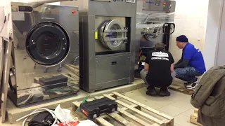 Установка промышленной стиральной машины