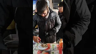 Hokkaido Sapporo Matthew Lim eating Oyster@limmoses