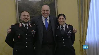 Crosetto si congratula con la coppia di carabinieri che ha arrestato a Milano l’aggressore della...