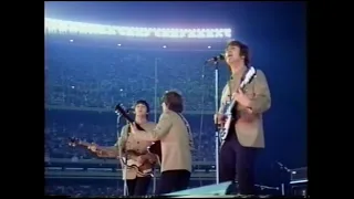 (Synced) The Beatles - Live At Shea Stadium - August 15, 1965 (B-Roll Footage)