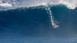 PE'AHI KAI LENNY INCREDIBLE TOW IN SURFING AND WING SURFING!!!