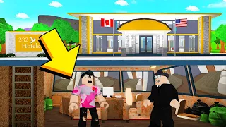 I Stayed In The WORST Hotel.. and I FOUND This.. (Roblox Bloxburg)