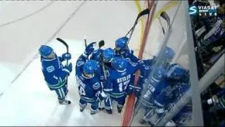 Goal Ryan Kesler (Predators & Canucks) NHL May 7, 2011