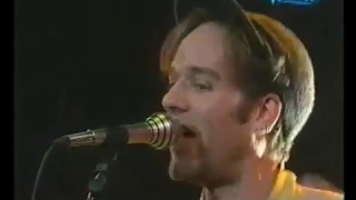 R.E.M. "Shiny Happy People" (Live, 1991)