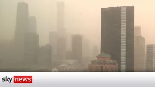 China: Dust storm sweeps across Beijing