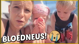 ONGELUKJE GEBEURD iN WATERPARK OP CRUiSE SCHiP! 😭 | Bellinga Familie Vloggers #1440