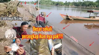 PERANGKAP IKAN TRADISIONAL TERBESAR YANG PERNAH SAYA LIHAT!!! || SUNGAI SIAK