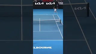 Stefanos Tsitsipas' UNREAL drop shot! 🙌