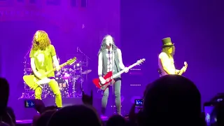 Slash ft. Myles Kennedy & The Conspirators - Always on the Run (Live) - Paris, France, 04/29/2024