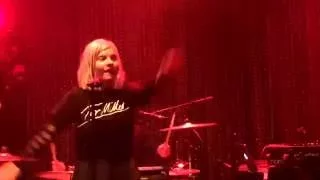 Aurora - Conqueror (Johnny Brenda's) 4/20/16 (z)