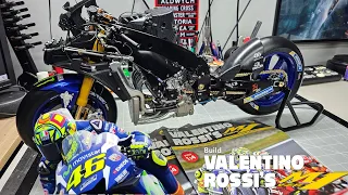 Build Valentino Rossi's YZR-M1 Motorcycle - Pack 16 & 17 - Stage 74-82